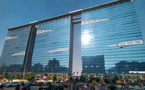 Bhutani Alphathum, Tower A - Bhutani Alphathum Tower A, Sector 90 — photo 1