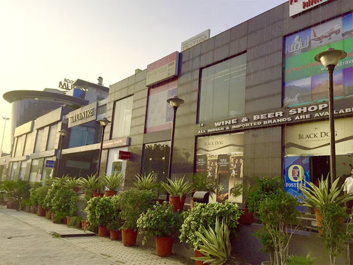 TDI Centre, Jasola — photo 1